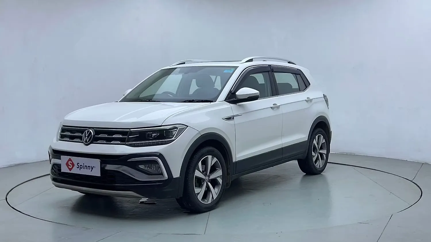 2023 Volkswagen Taigun Topline 1.0 TSI AT 1