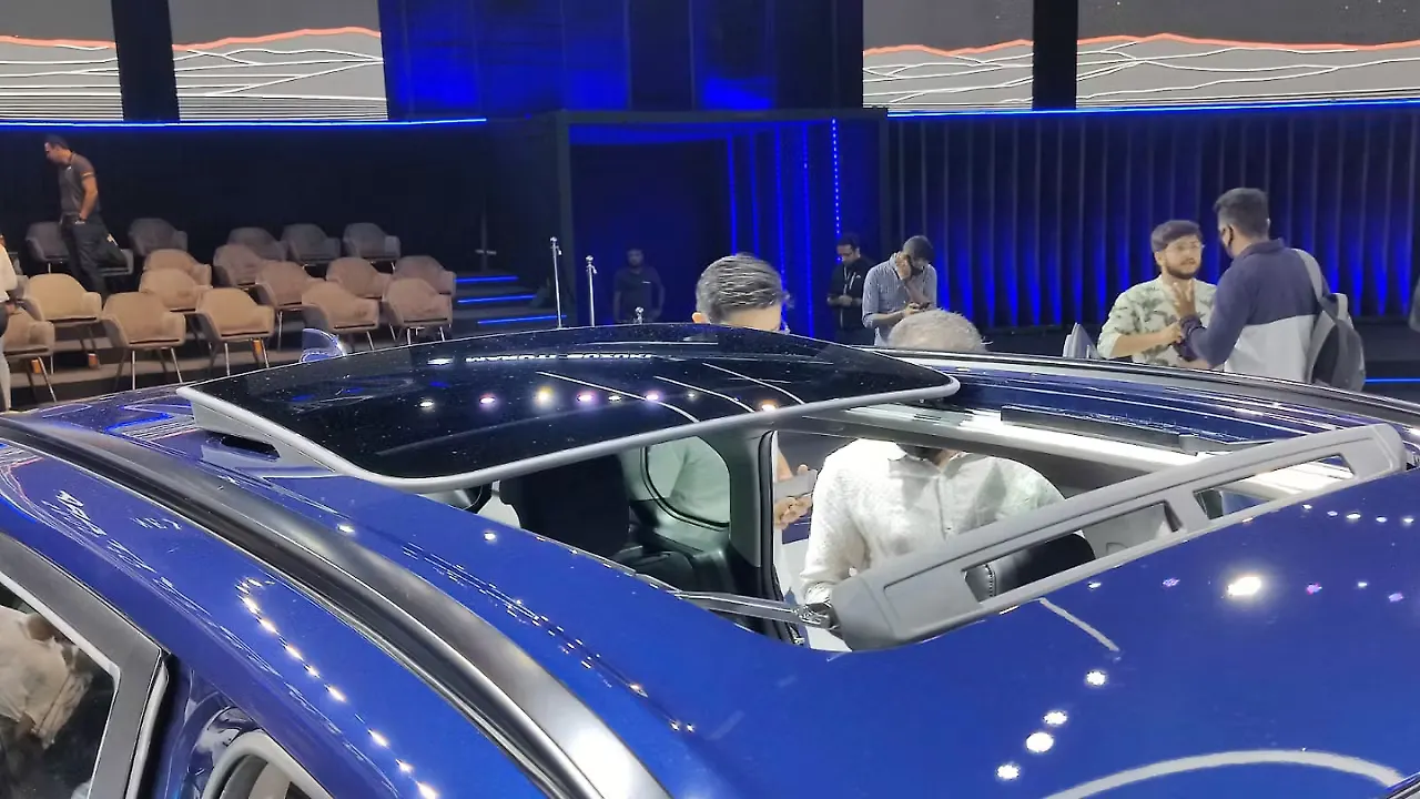 Panoramic Sunroof Panoramic Sunroof