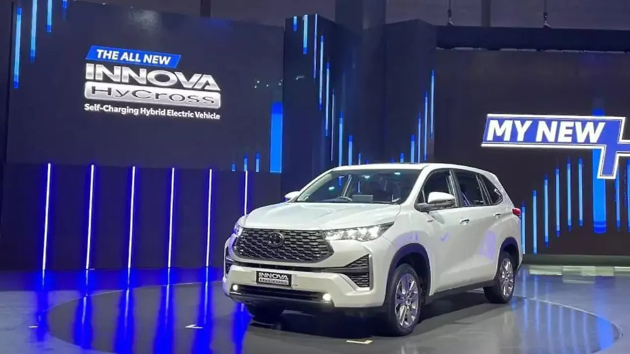 Innova Hycross Innova Hycross
