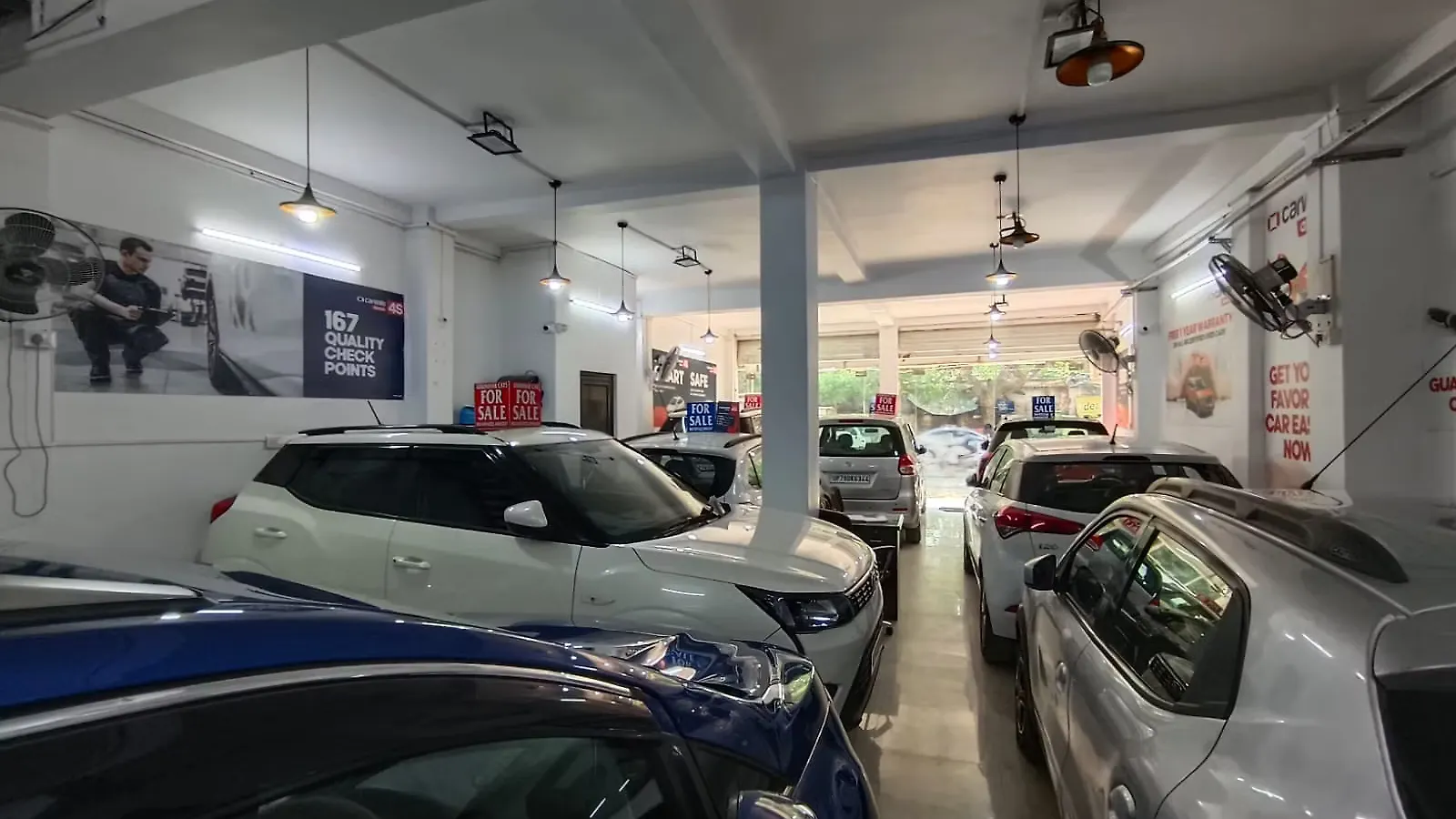 Gurunanak Consultant Car Bazar Showroom 1