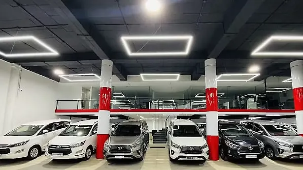 Modern Showroom