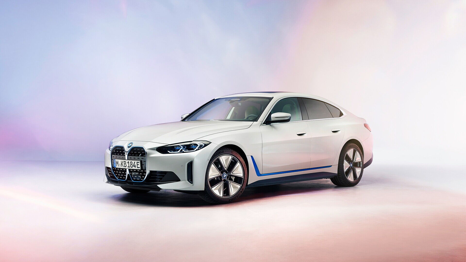 BMW i4 Price - Images, Colours & Reviews - CarWale