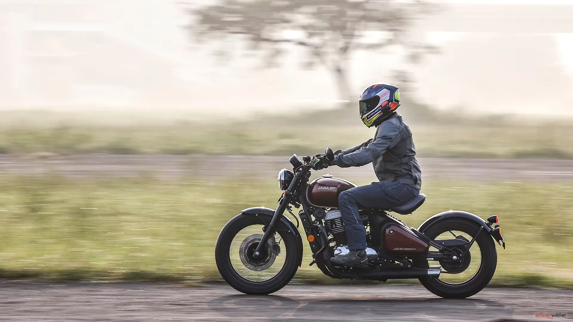 Jawa 42 Bobber Right Side View