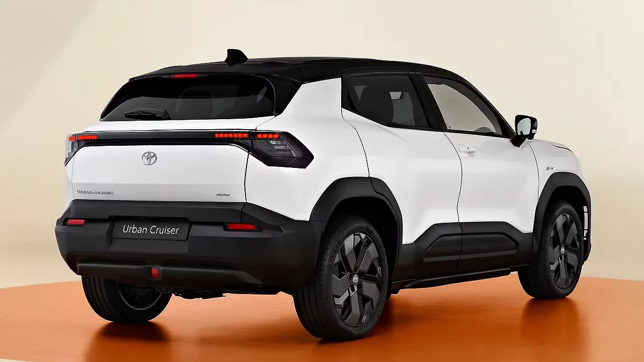Toyota Urban Cruiser EV Price Rs. 20.00 Lakh* | Images, Launch Date & More  Updates - CarWale