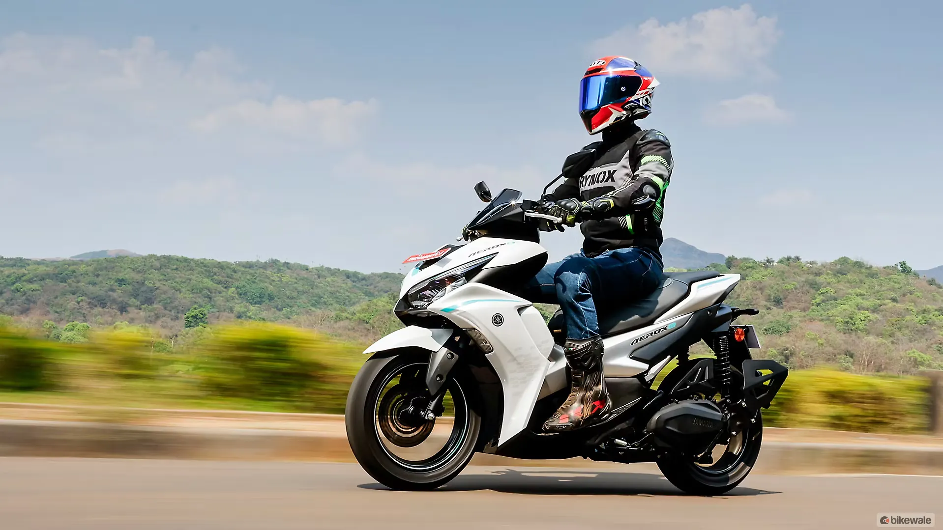 Yamaha Aerox E Price - Range, Images, Colours | BikeWale