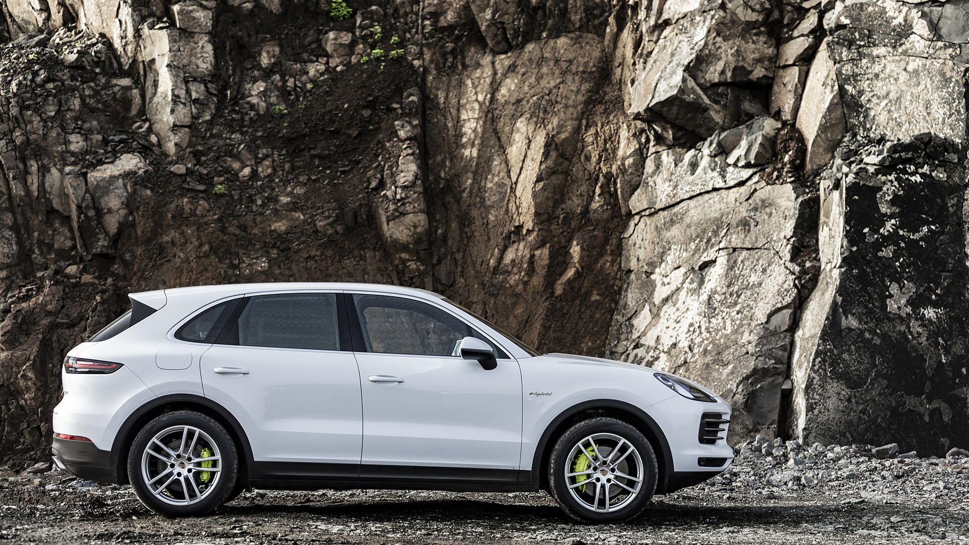 Porsche Cayenne Price Images Colours Reviews CarWale