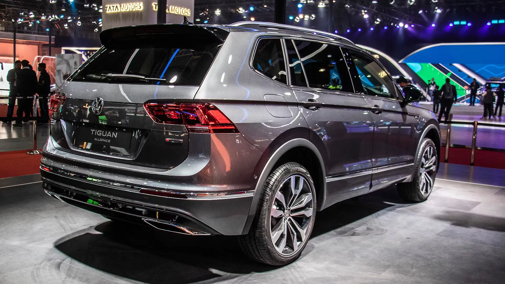 Volkswagen 7 seater electric car deals