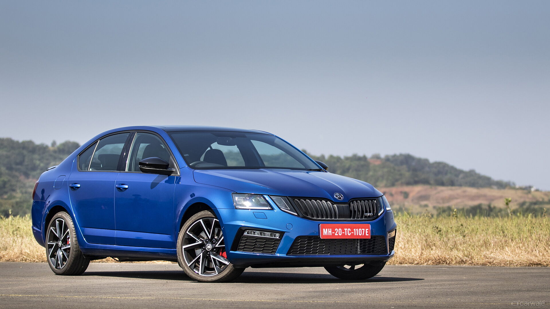 Skoda Octavia RS 245 Price - Images, Colors & Reviews - CarWale