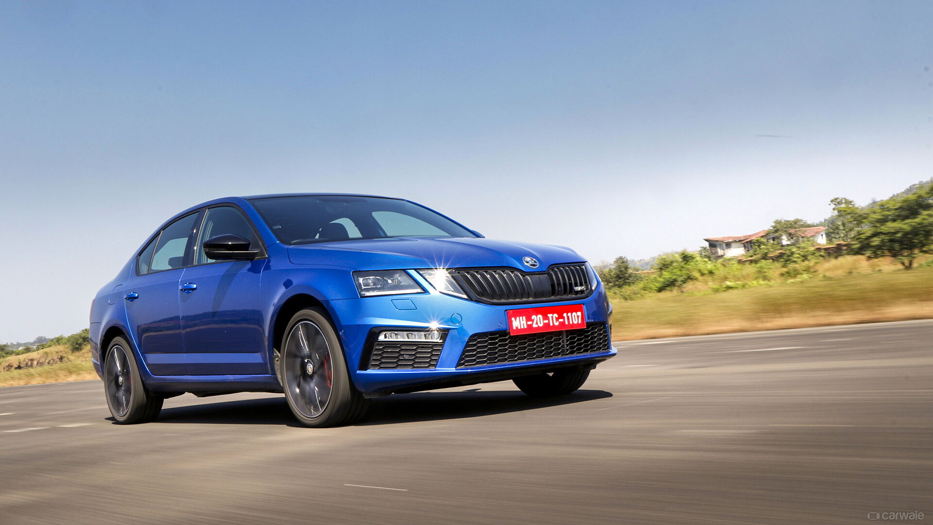 Skoda Octavia Price - Images, Colors & Reviews - CarWale