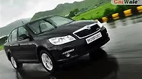 Skoda Laura Left Front Three Quarter