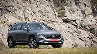 Mercedes-Benz EQB Right Front Three Quarter