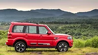 Mahindra Scorpio Right Side View Mahindra Scorpio Right Side View