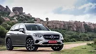 Mercedes-Benz GLC [2023-2024] Right Front Three Quarter