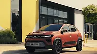 Renault Kwid EV Left Front Three Quarter