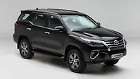 fortuner right front three quarter