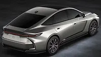 Lexus ES 500e Right Rear Three Quarter Lexus ES 500e Right Rear Three Quarter