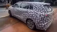 टोयोटा Innova Hycross Facelift लेफ्ट रियर थ्री क्वार्टर