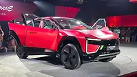 महिंद्रा BE 6 FE 2026 ठीक सामने तीन चौथाई