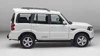 Mahindra Scorpio 2021 Right Side View