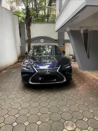 Second Hand Lexus Old Generation ES 2018 300h Luxury in Pune