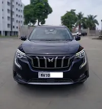 Second Hand Mahindra Old Generation XUV700 AX 7 Diesel  AT Luxury Pack 7 STR [2021] in Sangli