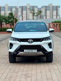 Second Hand Toyota Fortuner Legender 4X2 2WD Diesel Turbo Automatic Dual Tone in Surat Second Hand Toyota Fortuner Legender 4X2 2WD Diesel Turbo Automatic Dual Tone in Surat