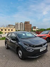 Second Hand Tata Altroz [2020-2025] XE Petrol [2020-2023] in Hyderabad