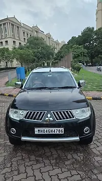 Second Hand Mitsubishi Pajero Sport 2.5 MT in Mumbai