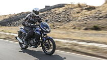 Bajaj Pulsar 180 naked roadster to be launched soon