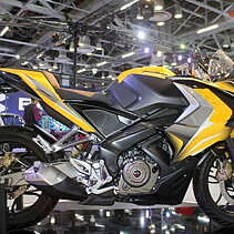 Bajaj pulsar deals rs 400 price