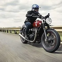 New Triumph Street Twin First Look Review - BikeWale