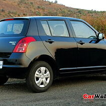 Maruthi Suzuki Swift 2010 K-Series VXI Petrol Top Speed 187km/h (116 mph)  on Blr Hyd Highway (NH 7) 