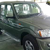 Mahindra Scorpio Getaway Price Images Colors Reviews Carwale