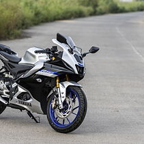 Top Five Bikes Under 1.5 Lakh Honda CB200X Bajaj Pulsar F250 Yamaha MT 15  Suzuki Gixxer SF Bajaj Avenger Cruise 220