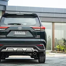 Innova Hycross Image