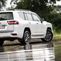 Land Cruiser Image