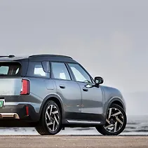 कंट्रीमैन इलेक्ट्रिक Image