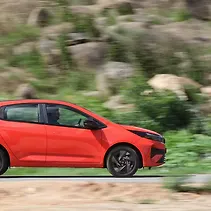 अल्ट्रोज़ Image