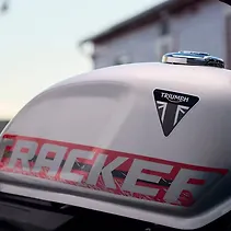 Tracker 400 Image