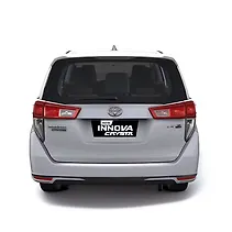 इनोवा क्रिस्टा Image