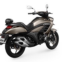 Suzuki Intruder 150 BS6 vs Suzuki Intruder 150 BS4: Differences Explained -  ZigWheels