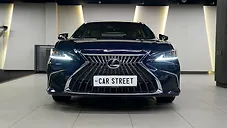 Used Lexus ES 300h Luxury in Delhi