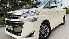 Used Toyota Vellfire Hybrid in Delhi