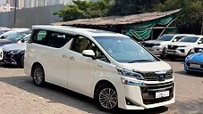 Used Toyota Vellfire Hybrid in Mumbai