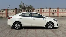 Used Toyota Corolla Altis G Petrol in Delhi