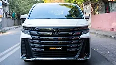 Used Toyota Vellfire VIP – Executive Lounge Hybrid (Electric + Petrol) Automatic in Delhi