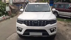 Used Mahindra Scorpio N Z8 Diesel MT 2WD 7 STR [2023-2024] in Kolkata