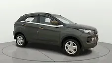 Used Tata Nexon XM in Delhi