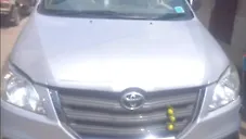 Used Toyota Innova 2.5 GX 8 STR BS-IV in Kolkata