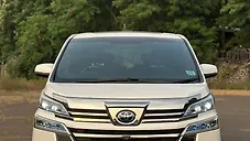 Used Toyota Vellfire Hybrid in Mumbai